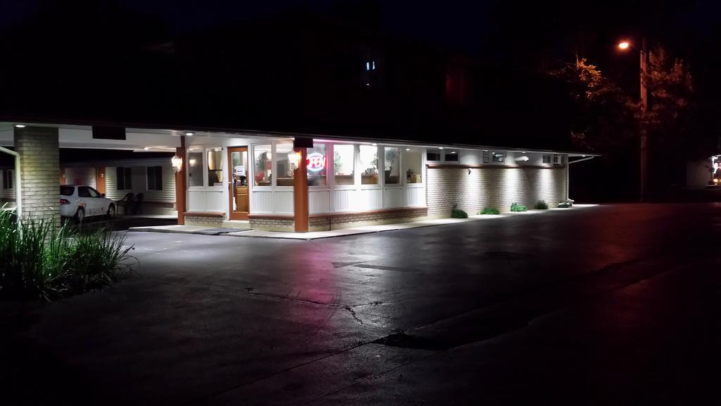 Budget Inn Fairport Kültér fotó