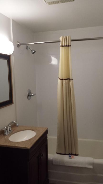 Budget Inn Fairport Szoba fotó