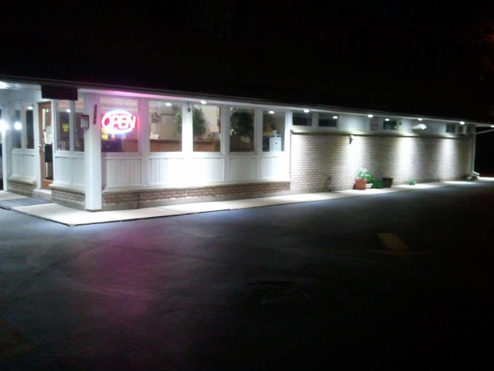Budget Inn Fairport Kültér fotó